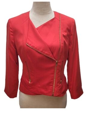 Bebe Cropped Jacket Red Gold Zipper Size 6 Moto 3/4 Sleeves